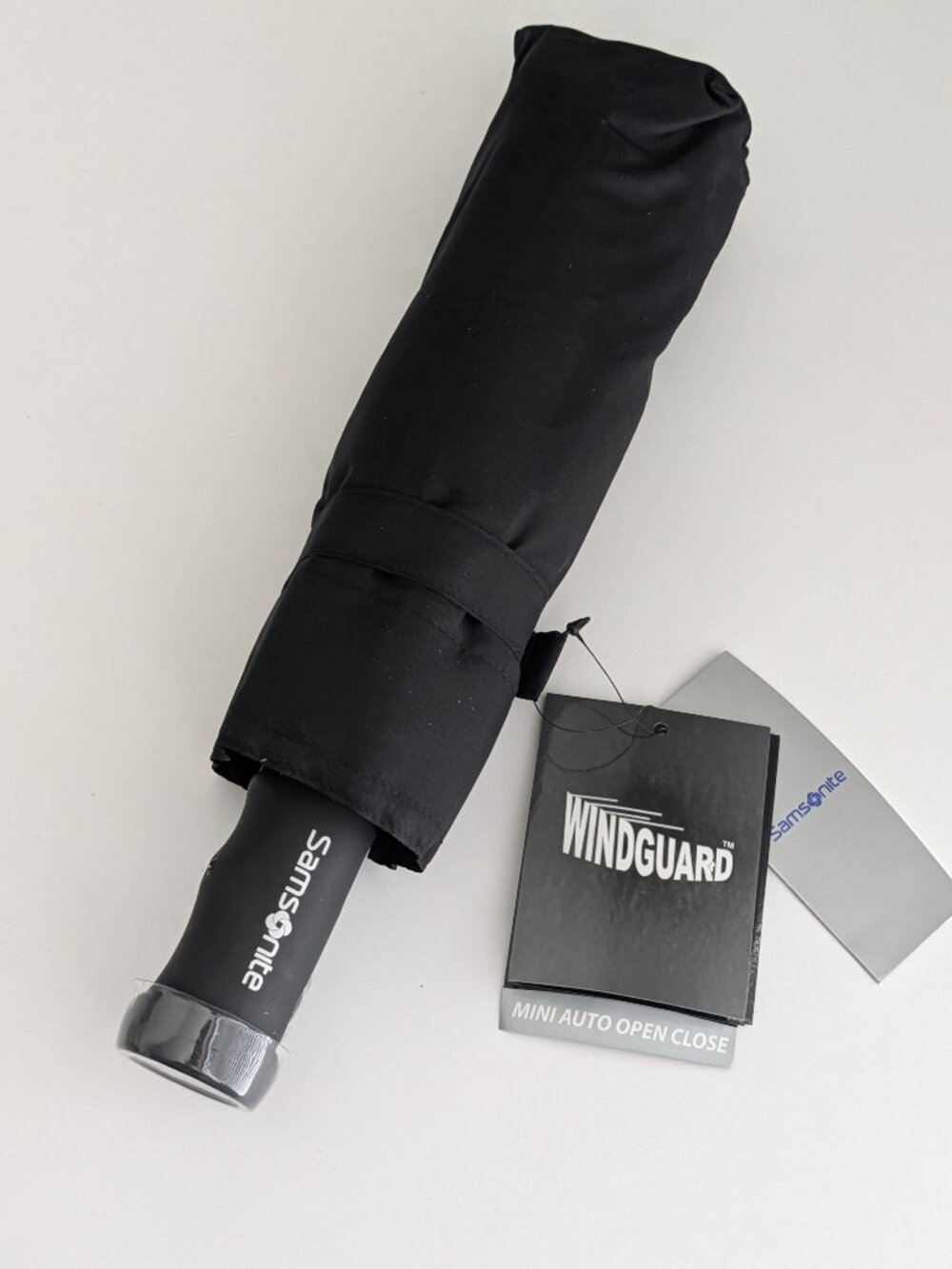 Samsonite Windguard Umbrella Automatic Open LED Flashlight *Sticky* Handle Read
